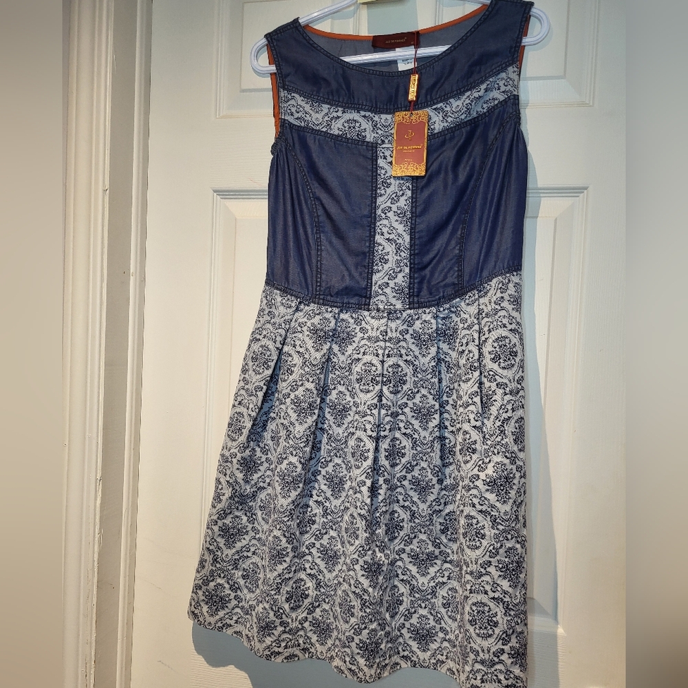 24 Jus de Pomme - Paris NWT